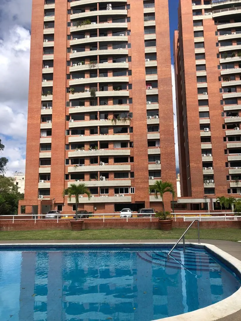 Apartamento en Colinas de Los Chaguaramos – foto 2