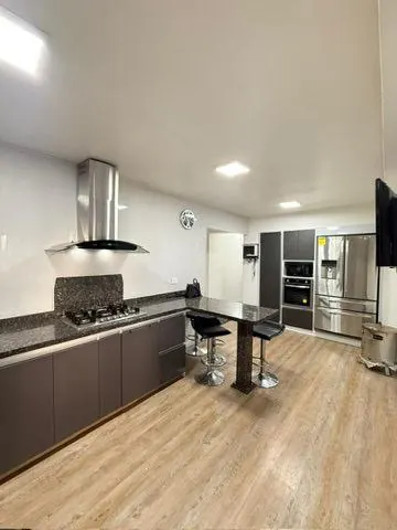 Apartamento con terraza en Cumbres de Curumo – foto 7