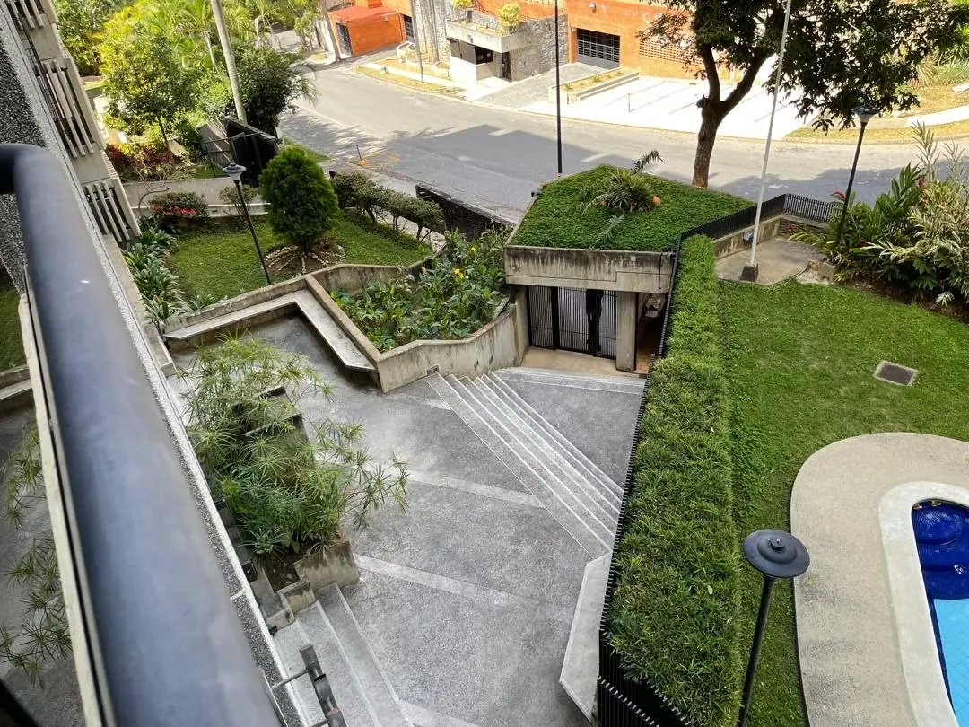 Apartamento remodelado en Terrazas del Ávila – foto 4