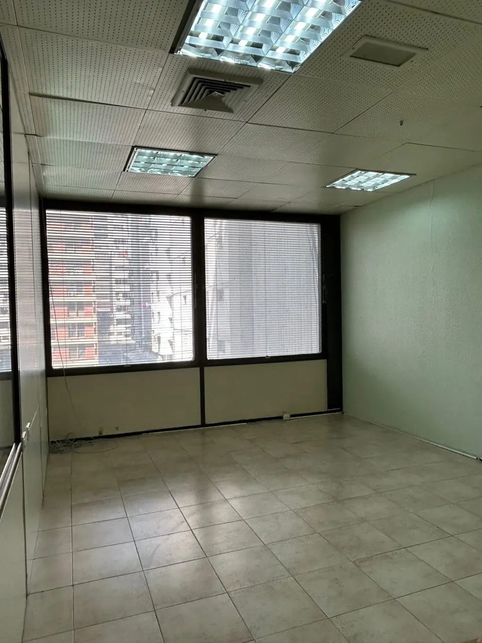 Cubículo de oficina en Torre Parima – foto 1